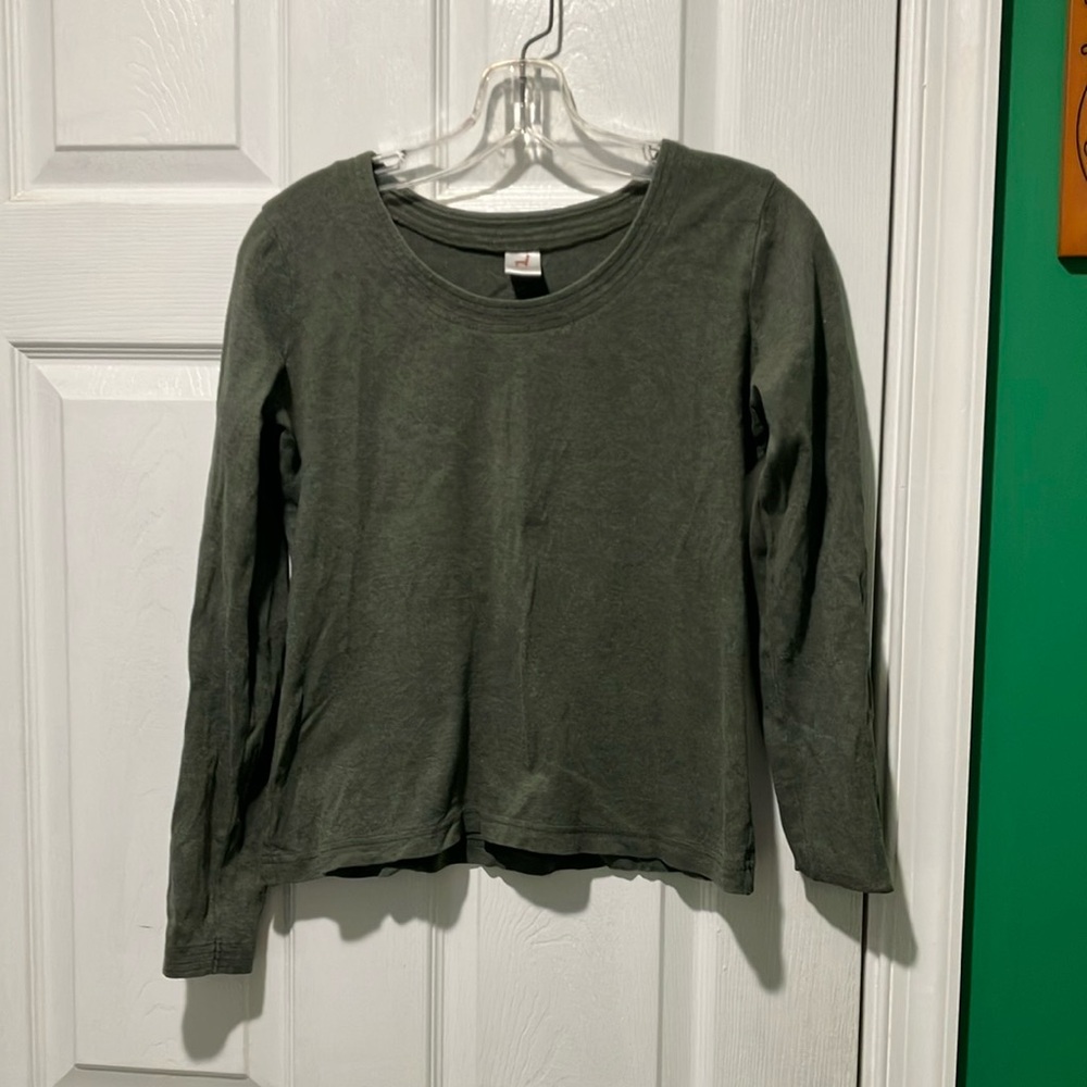 Peruvian connection Dark Green Long Sleeve Top small capsule wardrobe